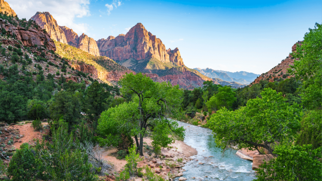 Best Time to Go Glamping near Zion National Park