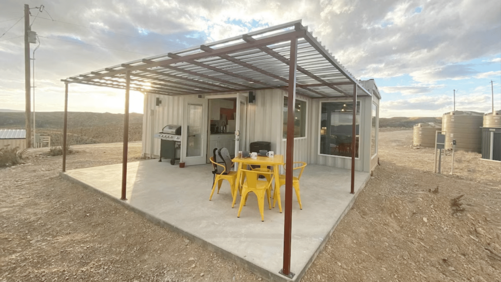 Glamping Near Big Bend National Park - Fossil Knob Ridge Container Home