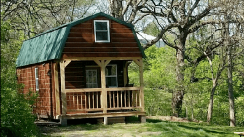 Glamping Near Omaha - White Tail Retreat, Come Enjoy the Beauty