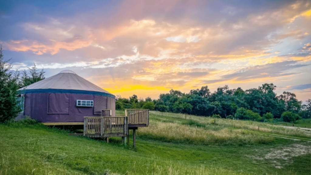 Glamping Near Omaha - Windy Goat Acres